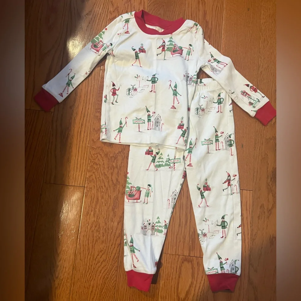 Pottery Barn Kids White Holiday Elf Print Pajama Set with Red Trim
